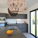 La Madrague-villa/piscine Vue Mer/clim/wifi Villa Hyères