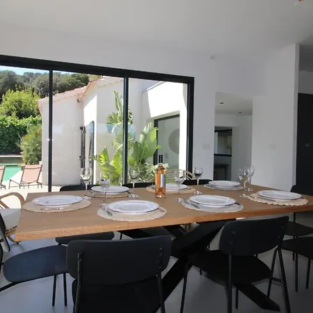 La Madrague-villa/piscine Vue Mer/clim/wifi * Hyères