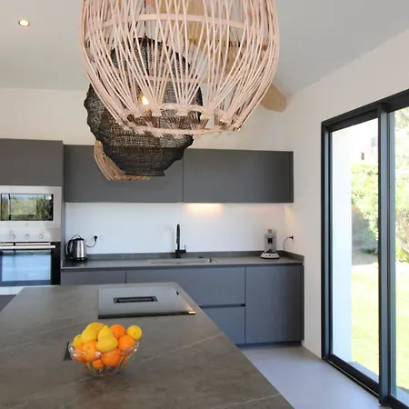 La Madrague-villa/piscine Vue Mer/clim/wifi Villa Hyères