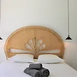 Villa La Madrague-villa/piscine Vue Mer/clim/wifi Hyères