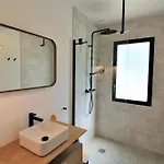 La Madrague-villa/piscine Vue Mer/clim/wifi * Hyères
