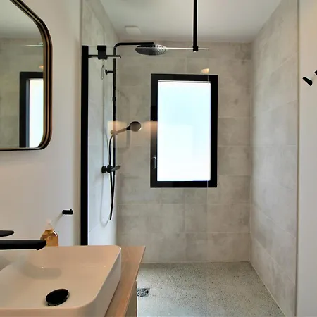 La Madrague-villa/piscine Vue Mer/clim/wifi Villa Hyeres