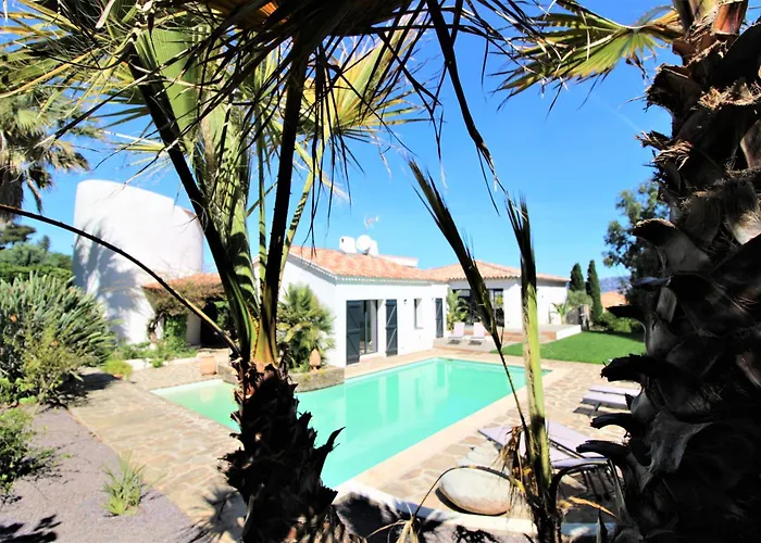 La Madrague-villa/piscine Vue Mer/clim/wifi *