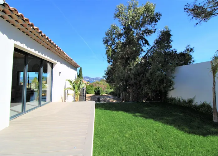 La Madrague-villa/piscine Vue Mer/clim/wifi Villa *