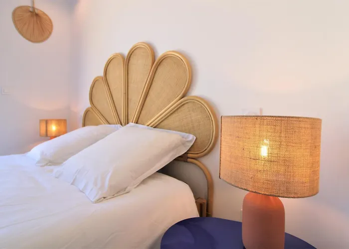 Villa La Madrague-villa/piscine Vue Mer/clim/wifi Hyères